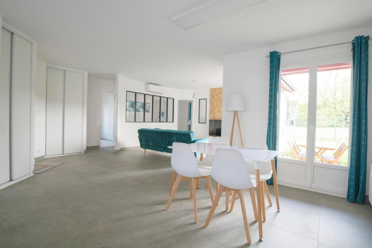 Apartment Le Carrelet De L'estuaire , Jolie Maison Entiere A 9 Min De La Citadelle Saint-Seurin-de-Cursac