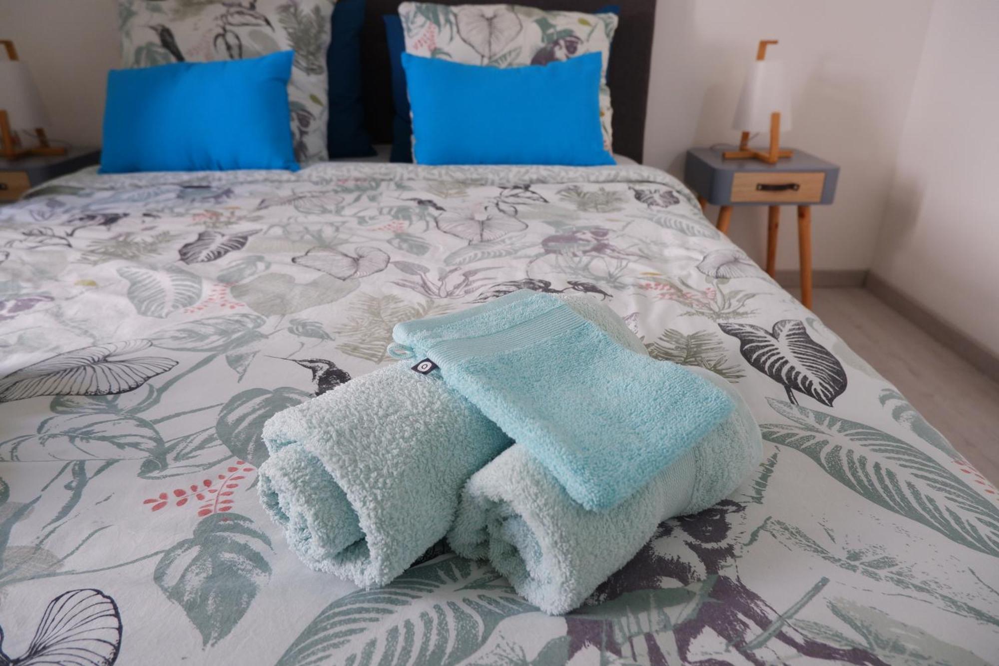 Apartment Le Carrelet De L'estuaire , Jolie Maison Entiere A 9 Min De La Citadelle Saint-Seurin-de-Cursac